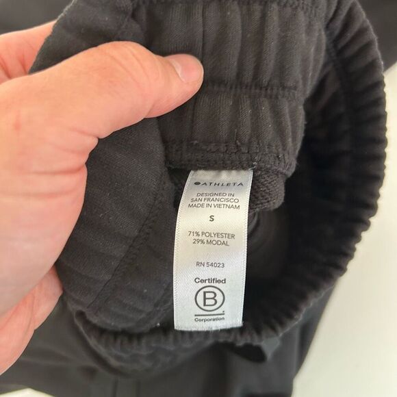 Athleta bounce back jogger in black size small - Picture 8 of 9